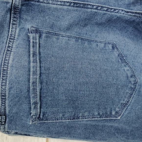 SIMPLY Vera Vera Wang Mid-Rise Straight Leg Jeans, Size 10 - Picture 9 of 14